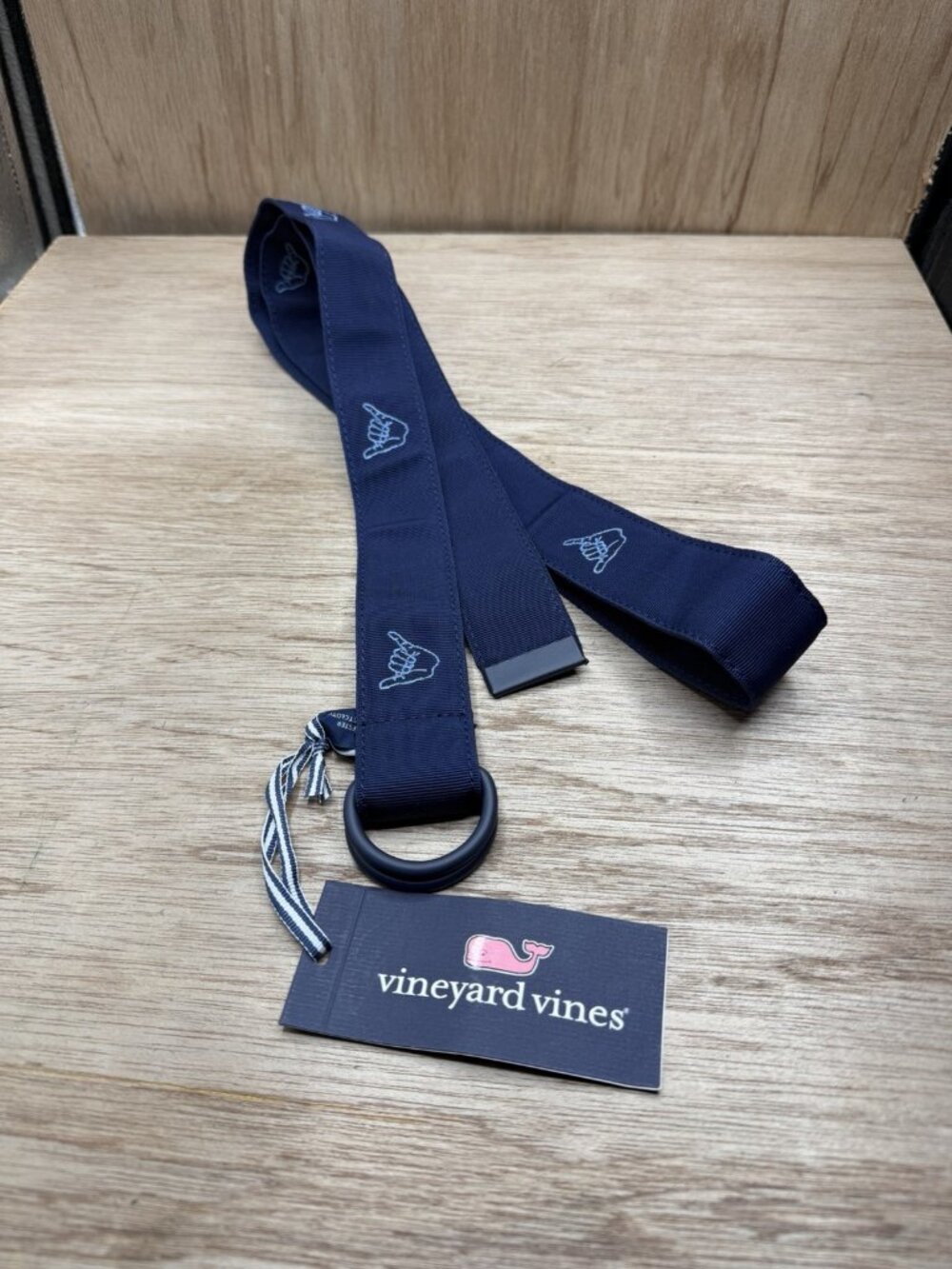 NWT men's L XXL Vineyard Vines Shaka embroidered ribbon d-ring belt Hang Ten